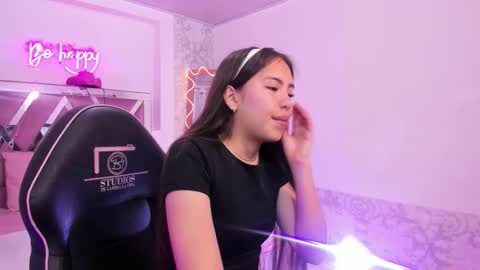 Snapshot of isabela_tay chatting on December 16, 2025, 11:37 am ISABELA online show from December 16, 2025, 11:37 am