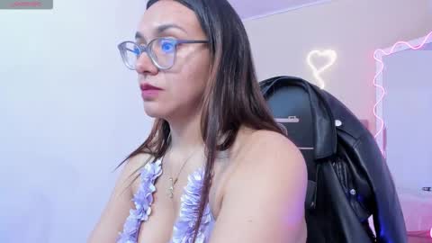 isabelalux_tay online show from December 15, 2025, 2:54 pm