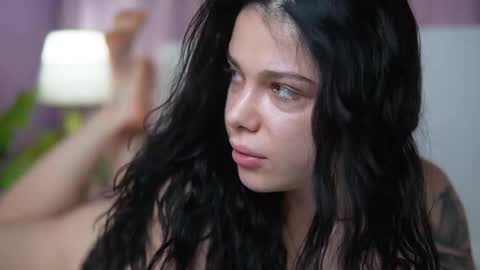  Isabel  online show from December 2, 2025, 7:09 pm