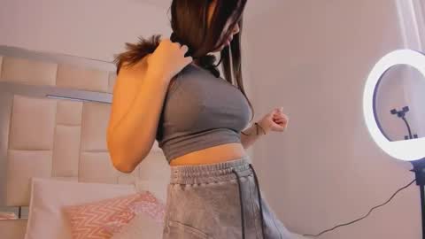 Snapshot of isabella_gomez11 chatting on December 5, 2025, 4:14 pm isabella_gomez11 online show from December 5, 2025, 4:14 pm