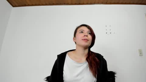 Snapshot of isabella_jaramillo chatting on October 11, 2025, 12:26 pm isabella_jaramillo online show from October 11, 2025, 12:26 pm