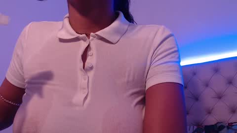 isabella_jazz online show from February 3, 2025, 7:42 pm