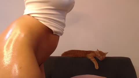 ISABELLA online show from March 11, 2025, 2:32 am