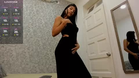 Snapshot of isabella_roberts13 chatting on January 29, 2025, 7:53 pm isa online show from January 29, 2025, 7:53 pm