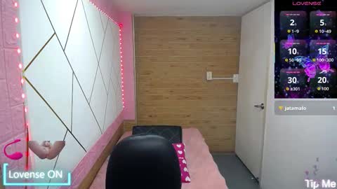 Snapshot of isabella_roseee chatting on October 29, 2025, 8:32 pm isabella_roseee online show from October 29, 2025, 8:32 pm