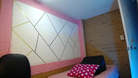 Snapshot of isabella_roseee chatting on November 13, 2025, 8:30 pm isabella_roseee online show from November 13, 2025, 8:30 pm