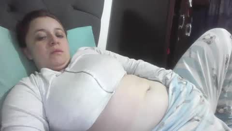 isabellaa_hills_ online show from October 10, 2025, 3:44 pm