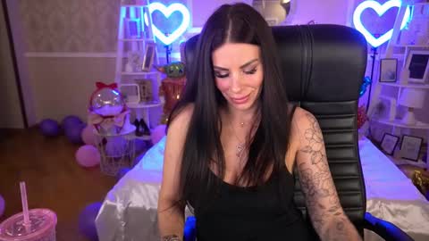 Snapshot of isabellafoxyy chatting on February 10, 2025, 4:47 pm Marina online show from February 10, 2025, 4:47 pm