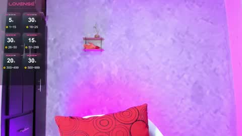 Instagram soybella01  online show from November 16, 2025, 6:02 pm