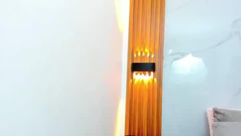 Snapshot of isabellamonet chatting on December 16, 2025, 11:04 am isabellamonet online show from December 16, 2025, 11:04 am