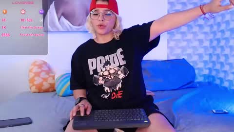 Snapshot of isabellamoutt chatting on December 17, 2024, 11:16 pm Isabella Mout online show from December 17, 2024, 11:16 pm