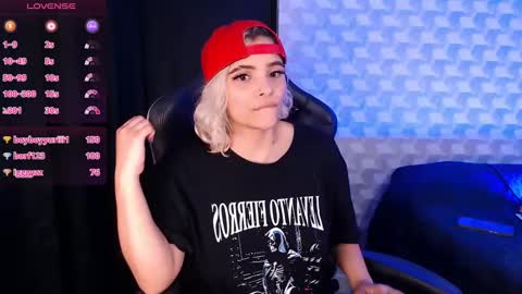 Snapshot of isabellamoutt chatting on January 26, 2025, 5:45 am Isabella Mout online show from January 26, 2025, 5:45 am