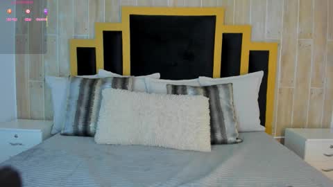 Snapshot of isabellasouza chatting on December 5, 2025, 7:43 pm online show from December 5, 2025, 7:43 pm