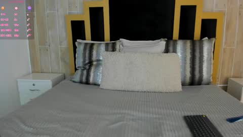 Snapshot of isabellasouza chatting on December 14, 2025, 7:40 pm online show from December 14, 2025, 7:40 pm