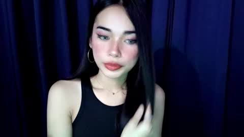 Isabelle online show from November 19, 2025, 3:01 pm