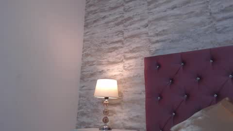Snapshot of isabellmendez_ chatting on January 4, 2025, 1:10 am IsabellMendez online show from January 4, 2025, 1:10 am