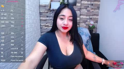 Hi there im Isabelsaenzxx online show from October 5, 2025, 12:58 pm