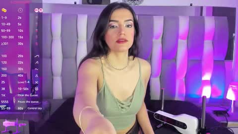 Snapshot of isadiazz chatting on November 22, 2025, 5:17 am Isa online show from November 22, 2025, 5:17 am