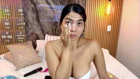 Snapshot of isadora_14 chatting on October 20, 2025, 10:32 pm ISADORA online show from October 20, 2025, 10:32 pm