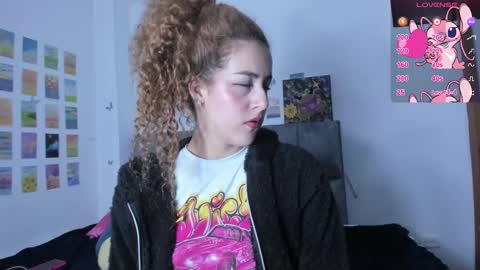 Isabela  online show from March 7, 2025, 4:35 am