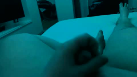 ischam12 online show from December 14, 2025, 7:40 pm