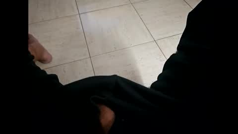 Snapshot of iscrewinutibolt chatting on February 10, 2025, 9:36 am Carlos online show from February 10, 2025, 9:36 am