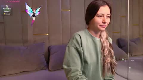 Snapshot of ishtardivine chatting on September 22, 2025, 10:28 am Ishtar online show from September 22, 2025, 10:28 am