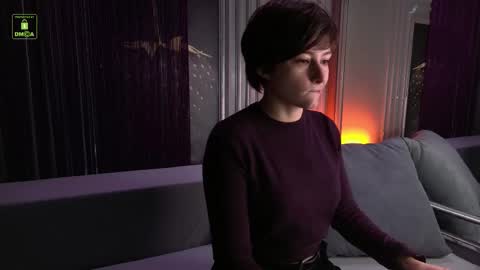 Snapshot of ishtardivine chatting on November 14, 2025, 10:25 am Ishtar online show from November 14, 2025, 10:25 am