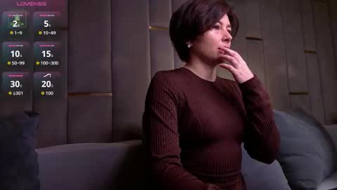 Snapshot of ishtardivine chatting on November 29, 2025, 10:18 am Ishtar online show from November 29, 2025, 10:18 am