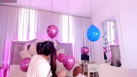 Isis  lohan online show from October 16, 2025, 12:17 pm