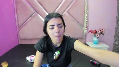 Snapshot of isisrousexx chatting on February 16, 2025, 2:42 am isisrousexx online show from February 16, 2025, 2:42 am