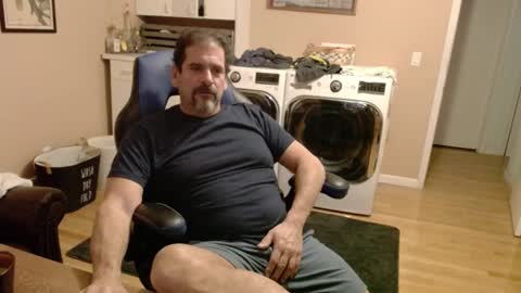 Jim online show from November 9, 2025, 4:00 am