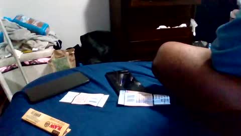 islandmaker online show from November 3, 2025, 4:58 am