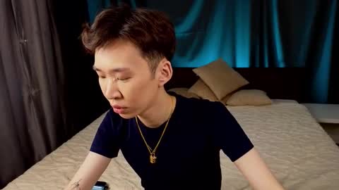 Snapshot of islendtakumi chatting on November 16, 2025, 3:23 am Takumi online show from November 16, 2025, 3:23 am