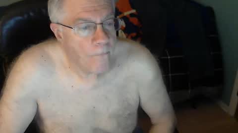 Snapshot of islesman22 chatting on December 2, 2024, 10:28 am islesman22 online show from December 2, 2024, 10:28 am