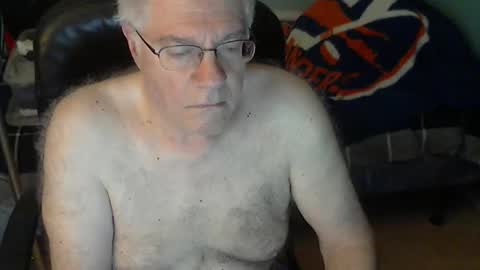 Snapshot of islesman22 chatting on September 20, 2025, 9:32 am islesman22 online show from September 20, 2025, 9:32 am