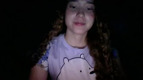 Snapshot of issa30213 chatting on September 21, 2025, 5:09 am Issa online show from September 21, 2025, 5:09 am