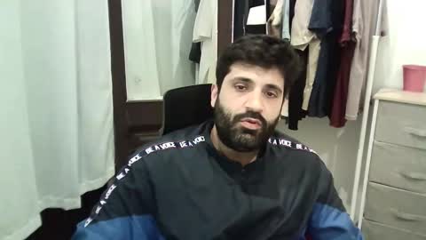 Snapshot of italianboybcn chatting on October 31, 2025, 9:38 pm italianboybcn online show from October 31, 2025, 9:38 pm