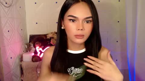 Snapshot of itgirl_cathy chatting on February 16, 2025, 11:05 pm CathCathy online show from February 16, 2025, 11:05 pm