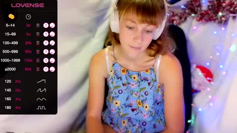 Snapshot of its_lily chatting on December 26, 2024, 3:59 am Lily online show from December 26, 2024, 3:59 am