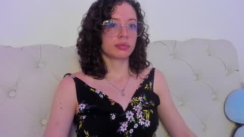 Snapshot of its_marie chatting on December 4, 2024, 1:20 pm Maria online show from December 4, 2024, 1:20 pm