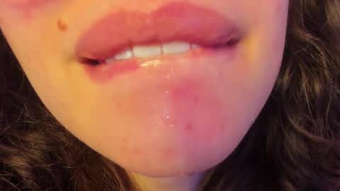 Snapshot of its_marie chatting on March 6, 2025, 5:22 pm Maria online show from March 6, 2025, 5:22 pm