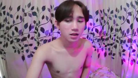 Snapshot of its_saya chatting on October 4, 2025, 4:32 am its_saya online show from October 4, 2025, 4:32 am