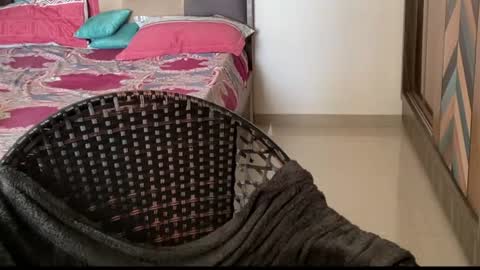 Snapshot of itsmylife021 chatting on October 21, 2025, 3:29 am Raje online show from October 21, 2025, 3:29 am