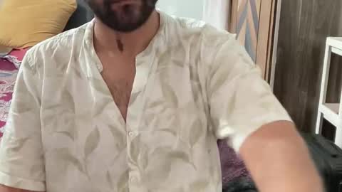 Snapshot of itsmylife021 chatting on November 10, 2025, 3:38 am Raje online show from November 10, 2025, 3:38 am