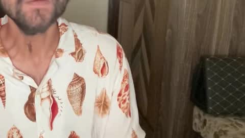 Snapshot of itsmylife021 chatting on November 13, 2025, 5:17 am Raje online show from November 13, 2025, 5:17 am