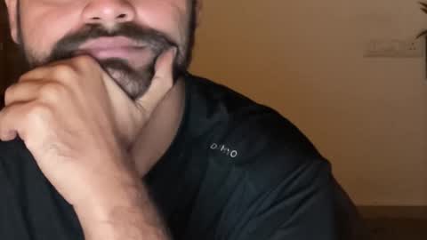 Snapshot of itsmylife021 chatting on December 2, 2025, 4:35 pm Raje online show from December 2, 2025, 4:35 pm