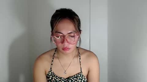 Snapshot of itsurgil_kloeh chatting on November 27, 2025, 4:36 am itsurgil_kloeh online show from November 27, 2025, 4:36 am