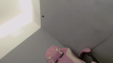 Snapshot of itzme_marga11 chatting on October 23, 2025, 12:48 pm Marga online show from October 23, 2025, 12:48 pm