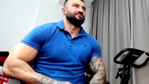 Snapshot of iustinmucle95 chatting on January 30, 2025, 1:00 am iustinmucle95 online show from January 30, 2025, 1:00 am